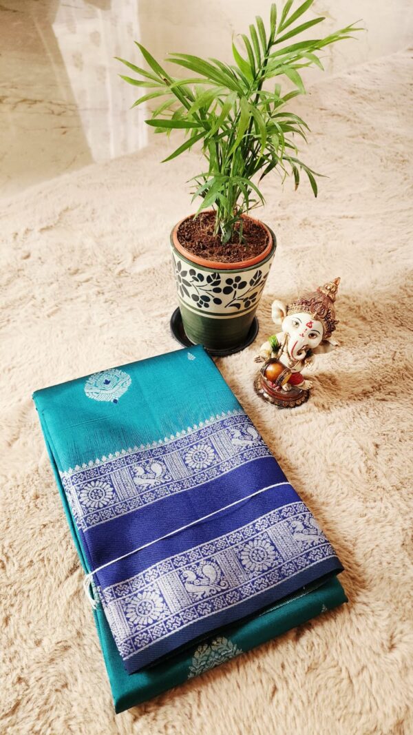 Semi Kanchi Premium SILK Saree Ramagreen with Navy blue