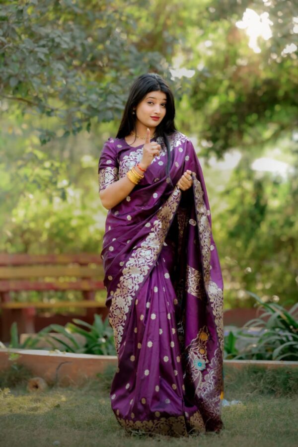SEMI BANARASI SAREES